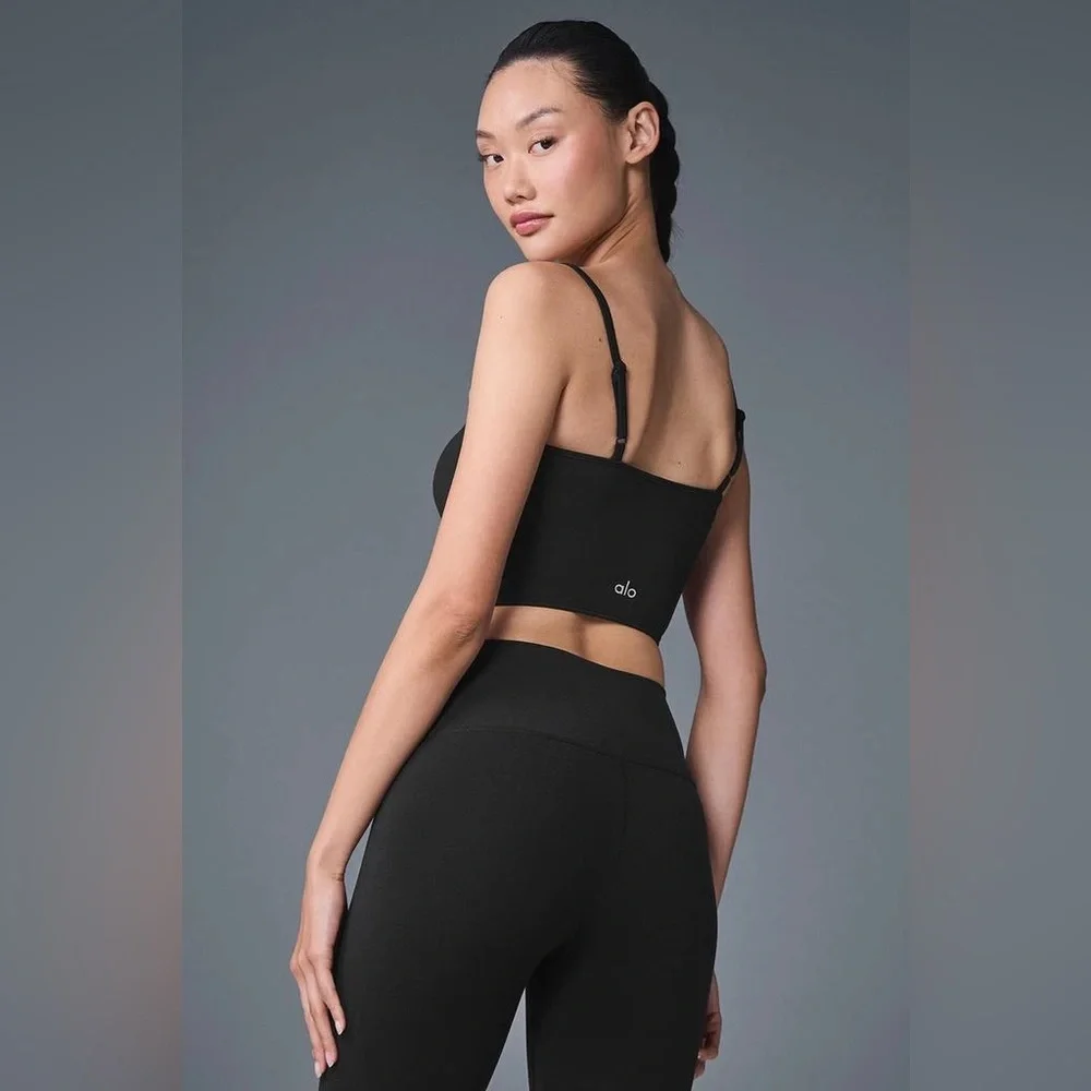 ALO YOGA | ✨NEW✨ Airbrush Streamlined Bra Tank in Black